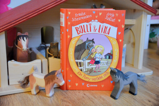 Bulli & Lina – Ein Pony verliebt sich: Eine ganz untypische Ponygeschichte! + Gewinnspiel