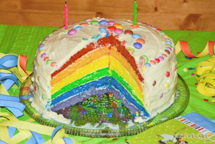 Regenbogentorte Regenbogenkuchen Geburtstagskuchen Geburtstagstorte bunt Kindergeburtstag Geburtstag Kind