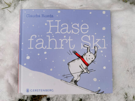 Mitmachbuch: Hase fährt Ski – Ab auf die Piste und hilf Hase bei der Abfahrt!